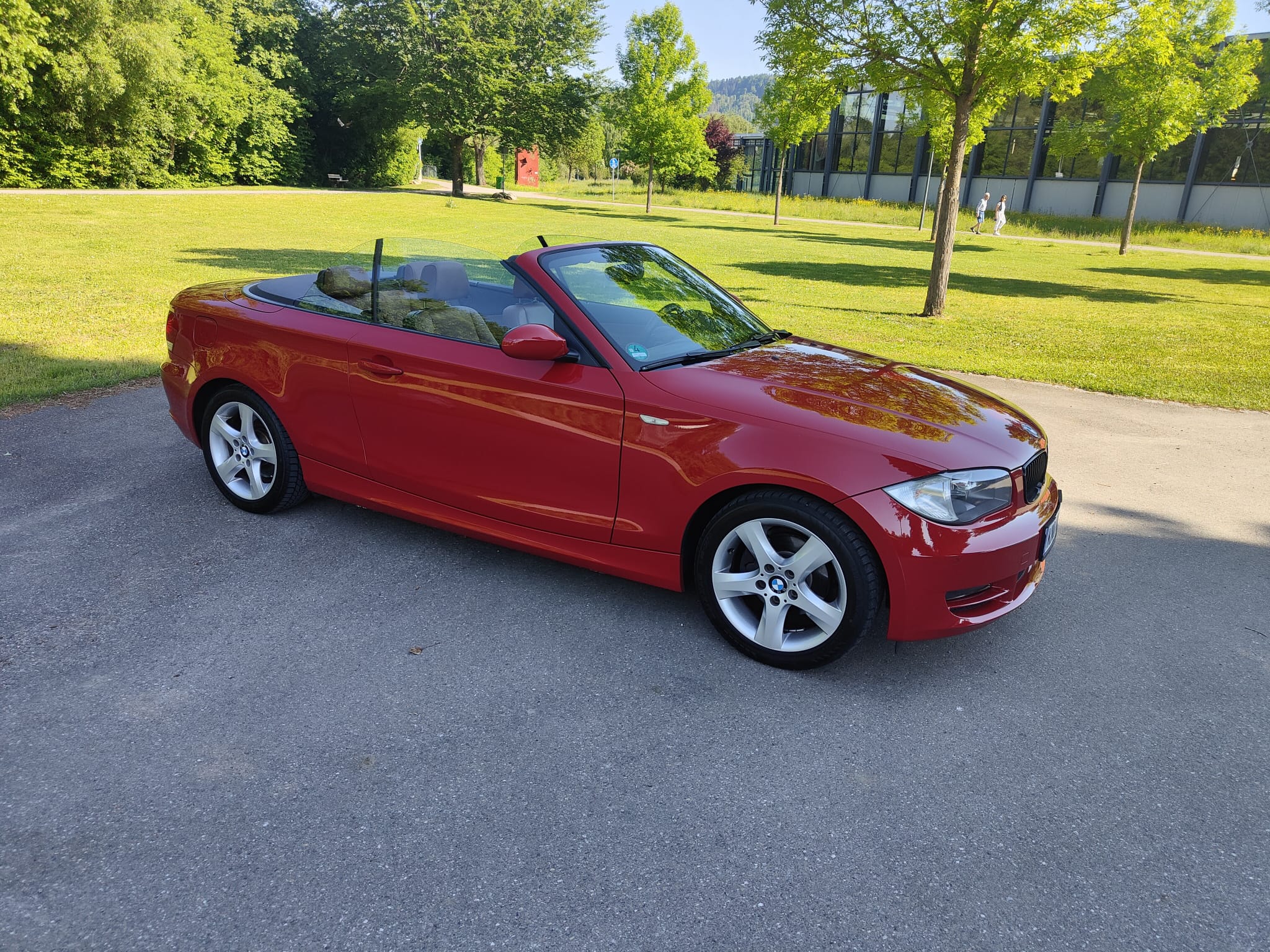 BMW 118i Rot